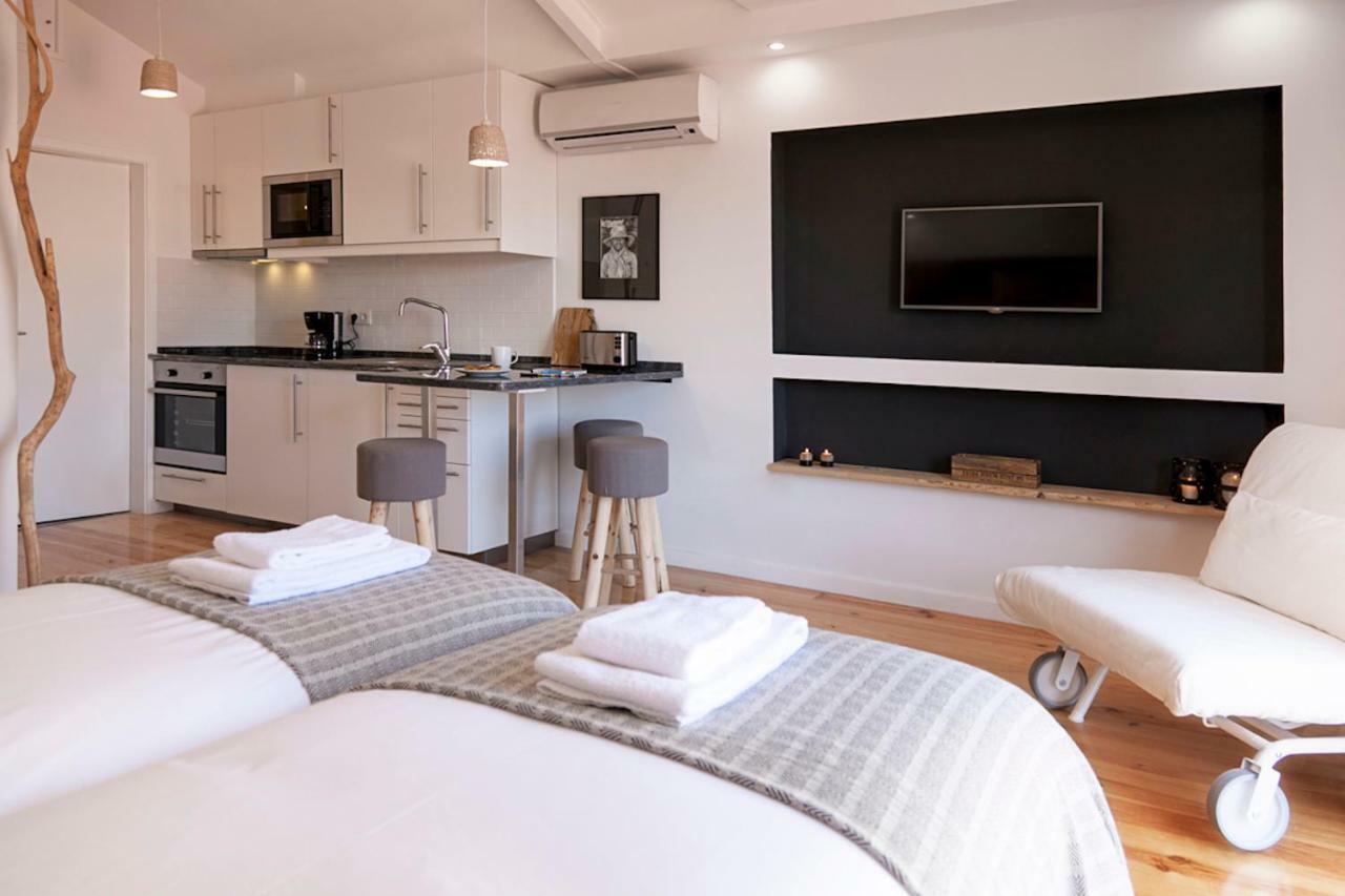 Bairro Alto Studio Apartments - By Lu Holidays Lisbon Exterior photo